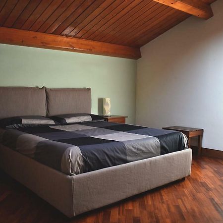 I Cento Campanili Apartment อาชิเรอาเล ภายนอก รูปภาพ