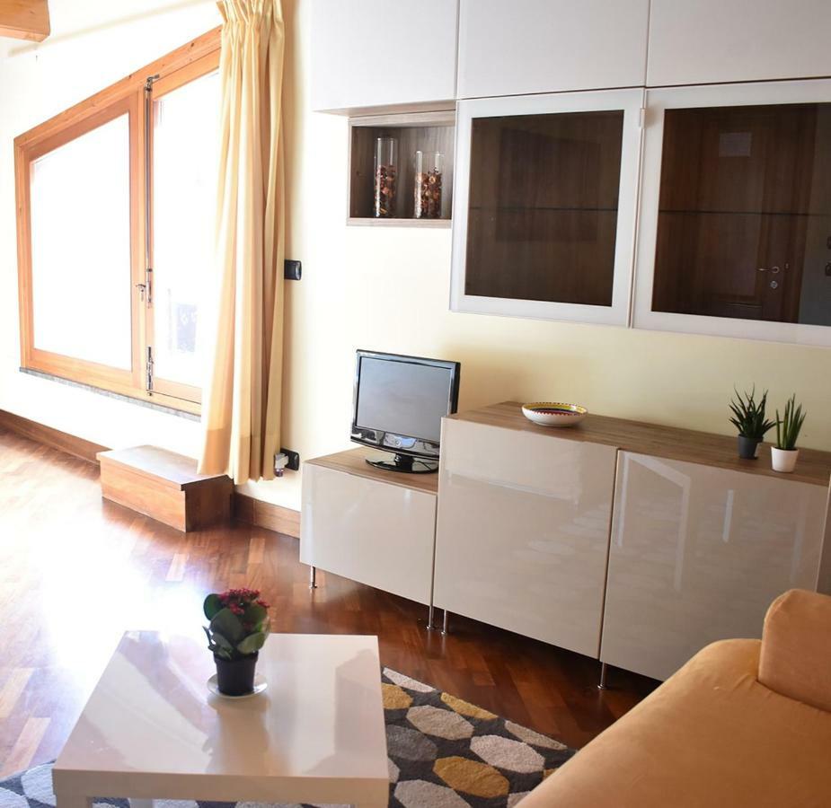 I Cento Campanili Apartment อาชิเรอาเล ภายนอก รูปภาพ