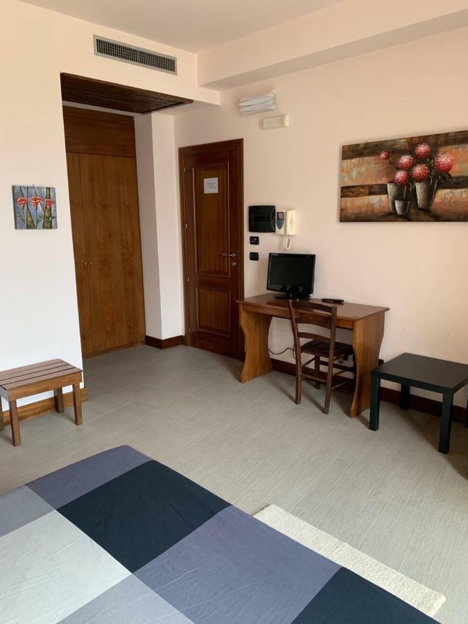 I Cento Campanili Apartment อาชิเรอาเล ภายนอก รูปภาพ